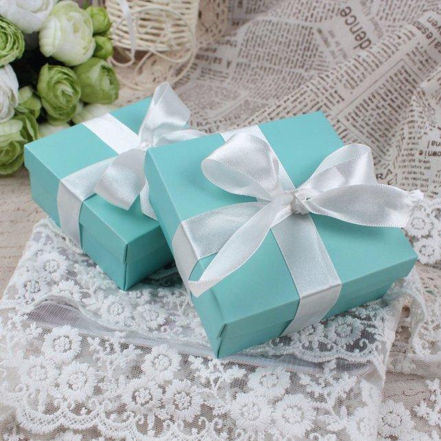 Gift wrapping
